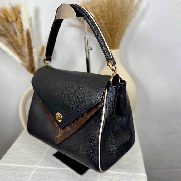 SOLD Louis Vuitton Black Calfskin & Brown Monogram Coated Canvas Double V Bag - Picture 4 of 17